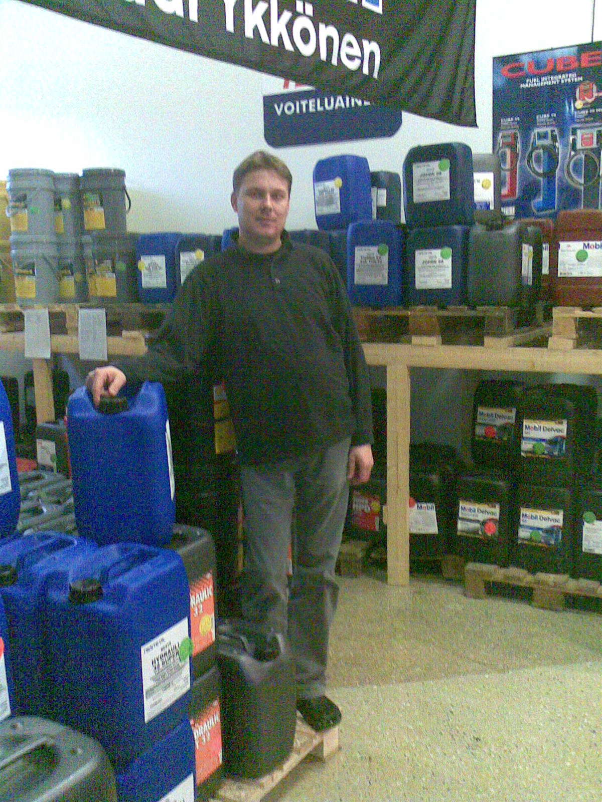 Ville Hietanen  puh:040 583 3838